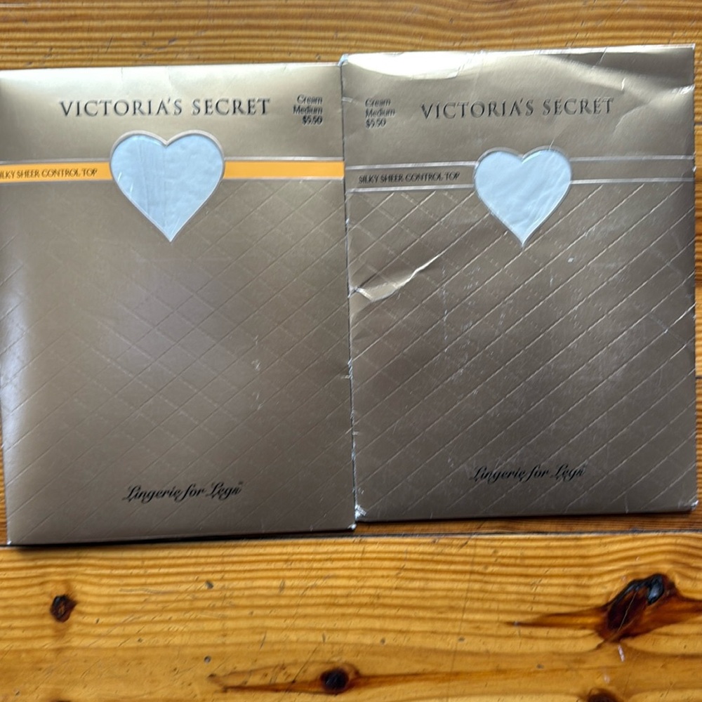 Victoria's Secret Vintage Cream Silky Sheer Control Top Pantyhose